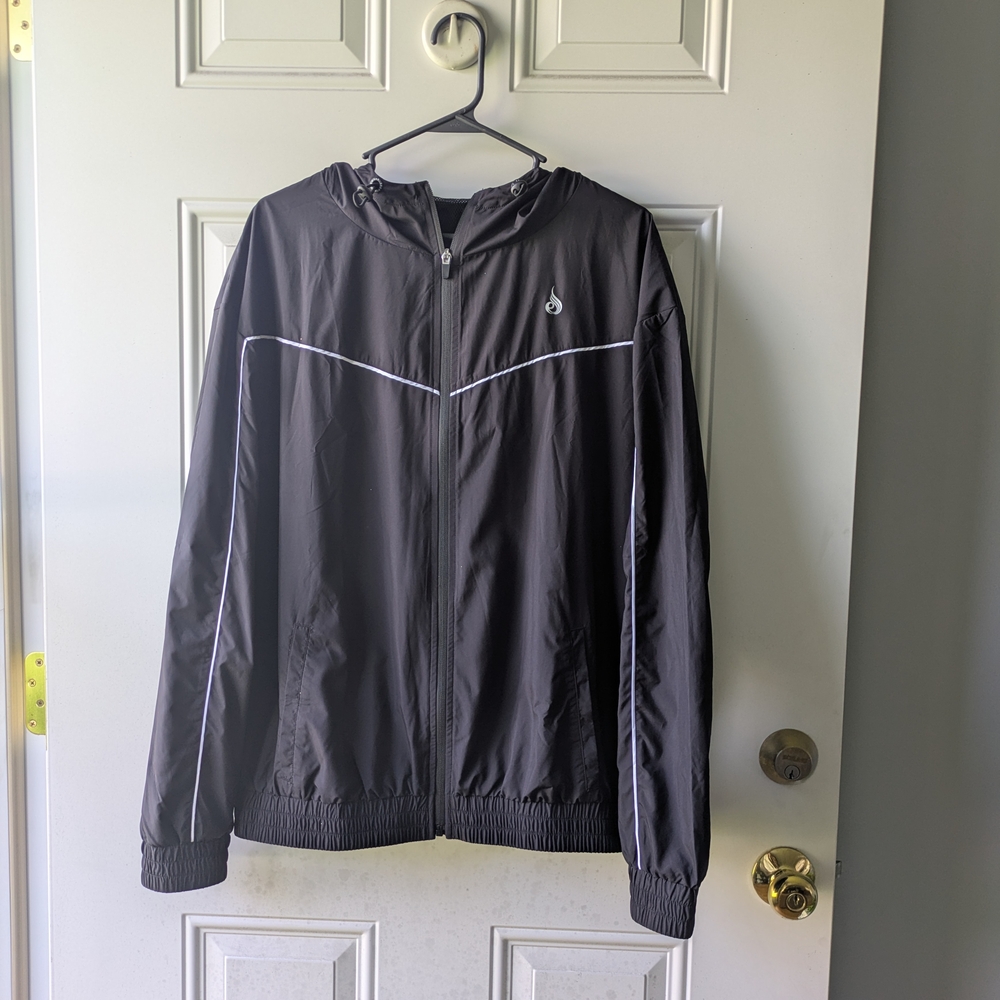 Lightweight Woman's Windbreaker